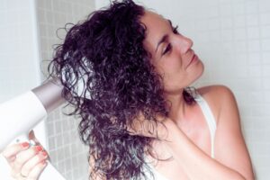 Leia mais sobre o artigo Melhores secadores de cabelo custo benefício: 8 opções para você escolher