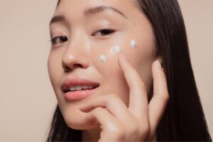 Leia mais sobre o artigo Rotina de Skincare Coreana: O Guia Completo para Pele Radiante