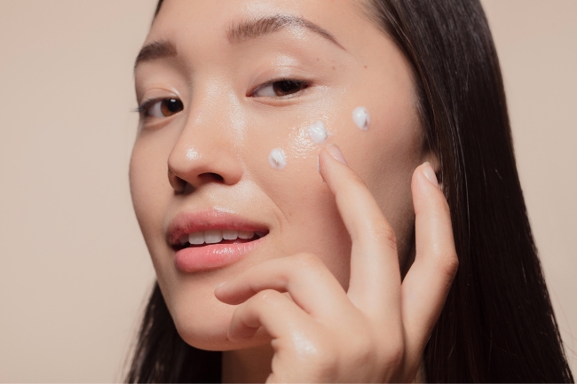 Você está visualizando atualmente Rotina de Skincare Coreana: O Guia Completo para Pele Radiante