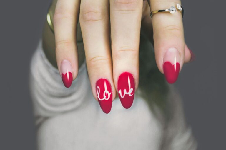 Unhas de Gel ou Porcelana: Qual a Melhor Escolha para Você?